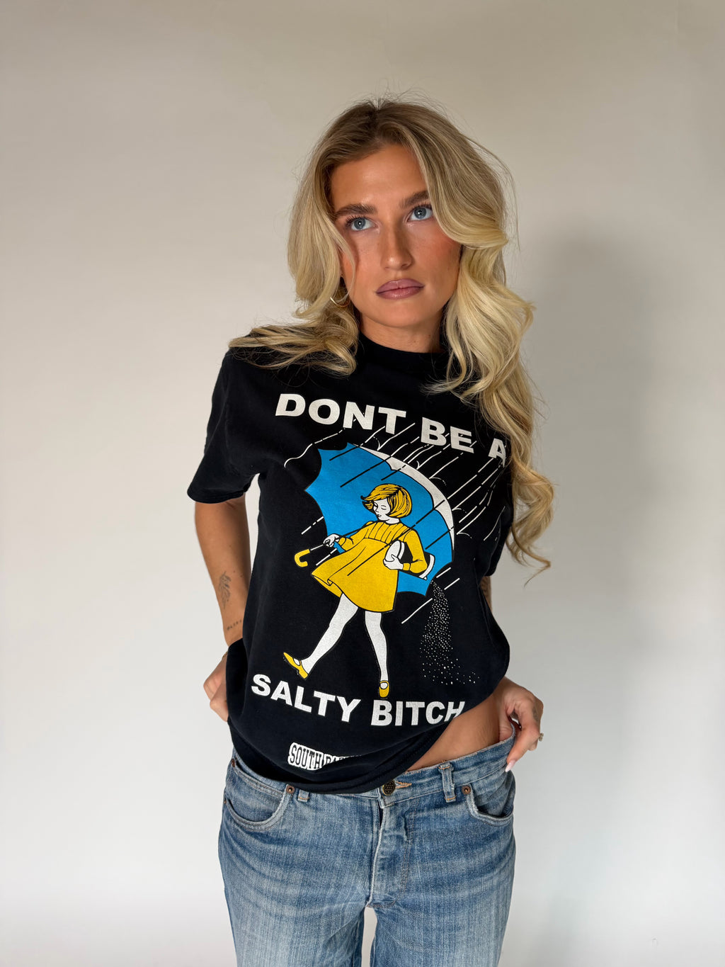 VINTAGE SALTY B* GRAPHIC TEE
