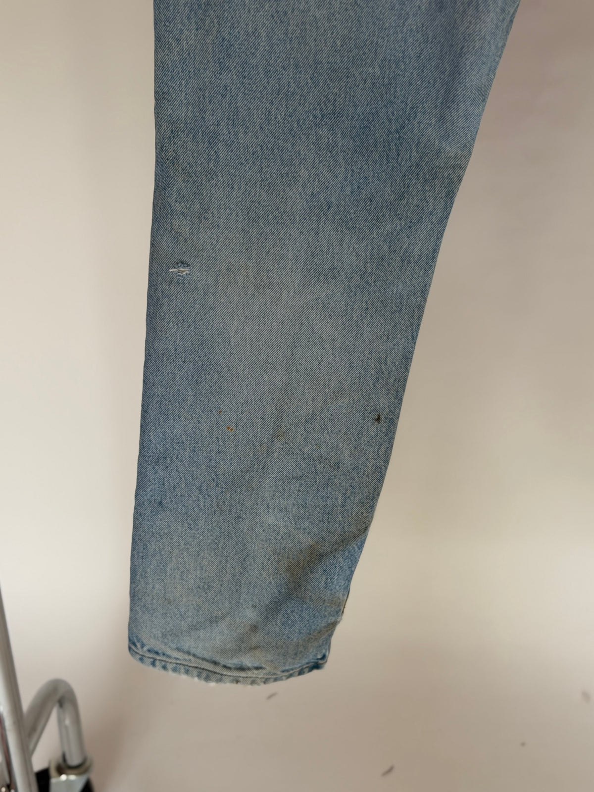 VINTAGE CARHARTT DISTRESSED DENIM JEANS