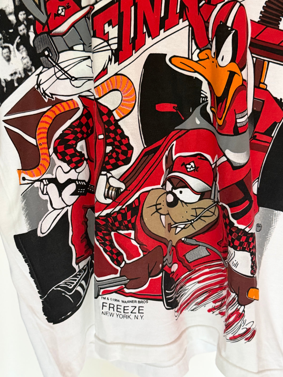 VINTAGE LOONEY TUNES ALL OVER PRINT TEE