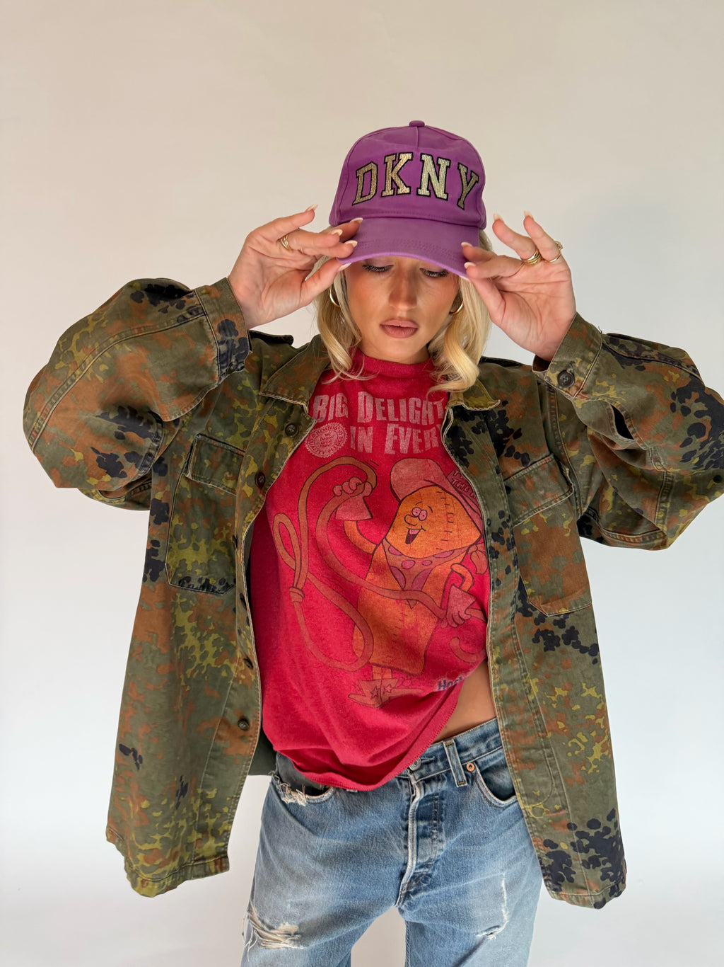 VINTAGE DKNY LOGO CAP
