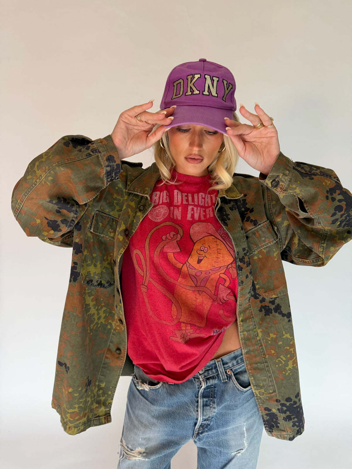 VINTAGE DKNY LOGO CAP