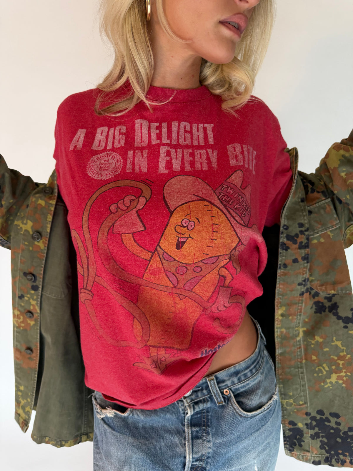 VINTAGE HOSTESS TWINKIE TEE
