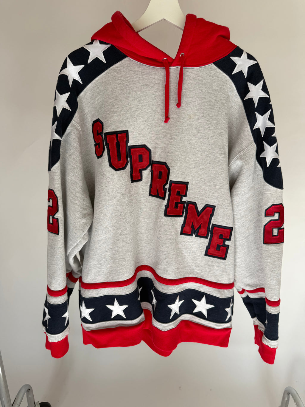 SUPREME STARS HOODIE