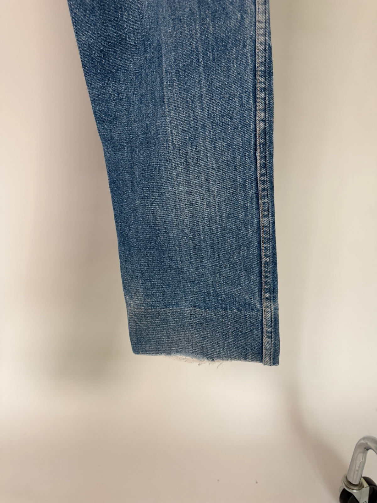 VINTAGE FADED BLUE DENIM JEANS