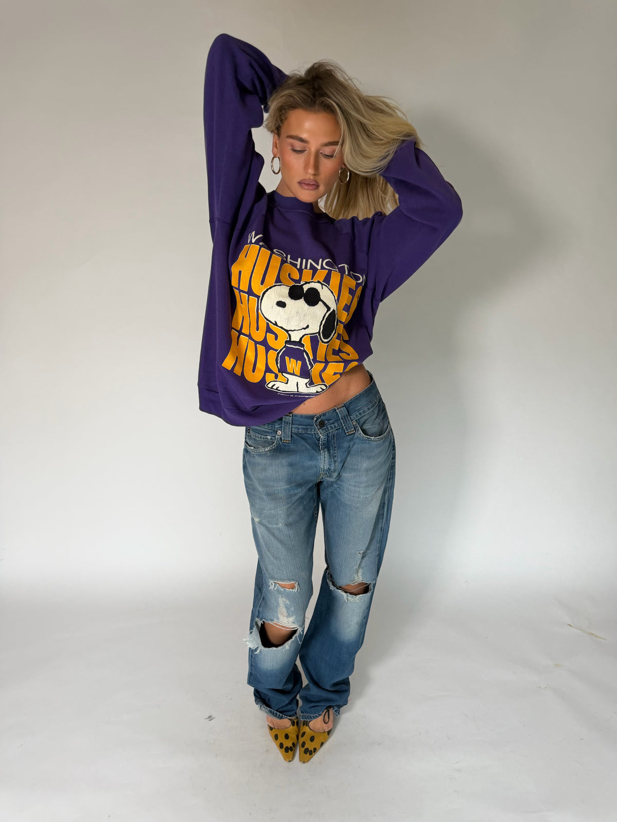 VINTAGE PURPLE SNOOPY WASHINGTON HUSKIES SWEATER