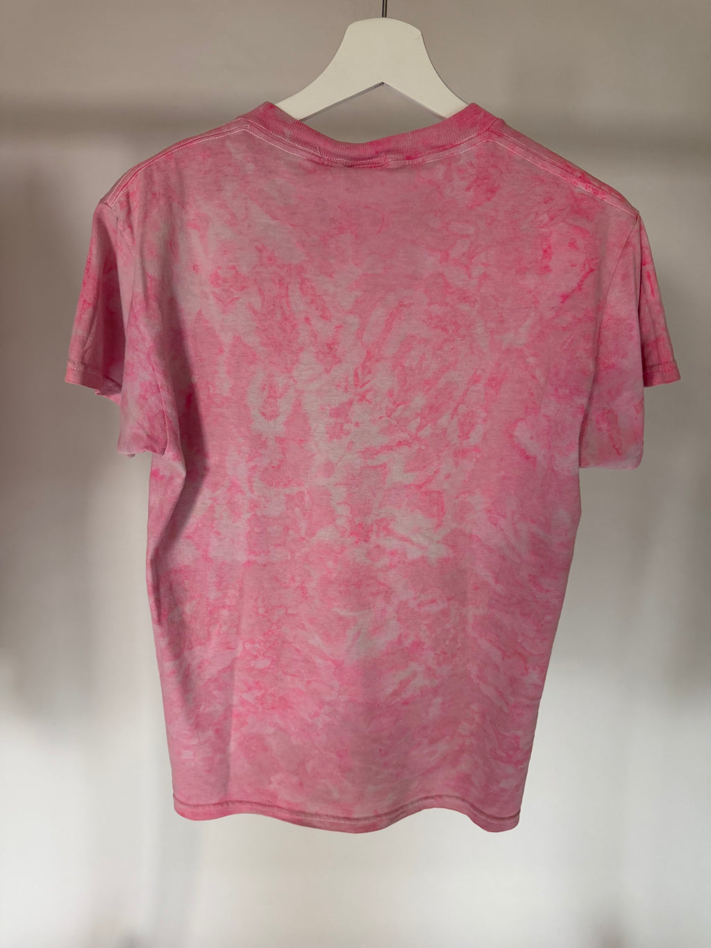 VINTAGE PINK TIE-DYE TWEETY GRAPHIC TEE