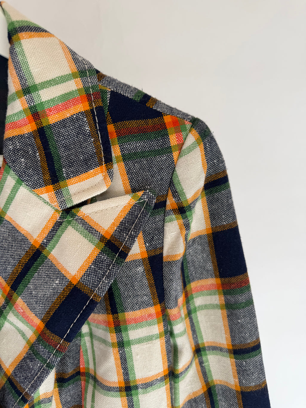 VINTAGE PLAID BLAZER