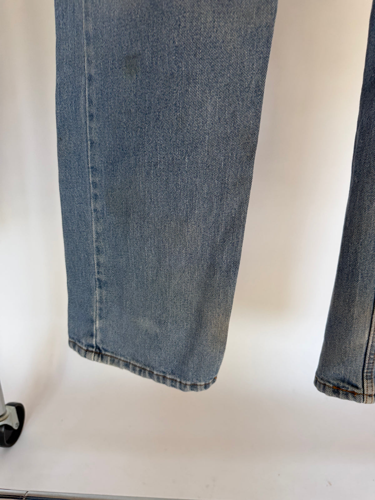 VINTAGE LEVI’S 505 JEANS