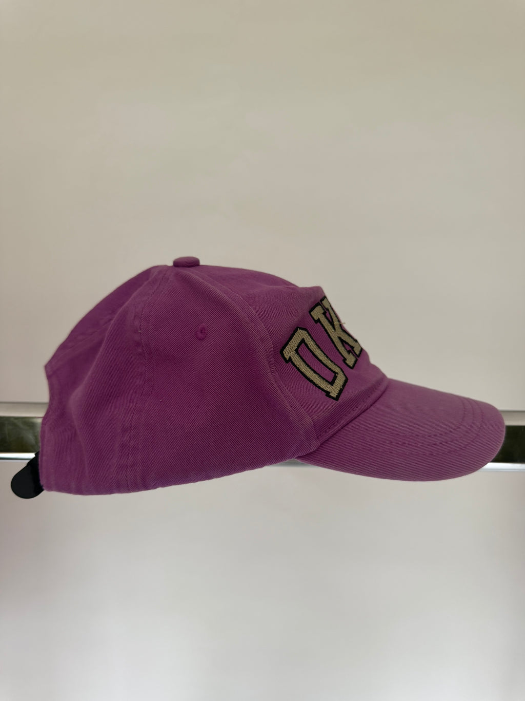 VINTAGE DKNY LOGO CAP