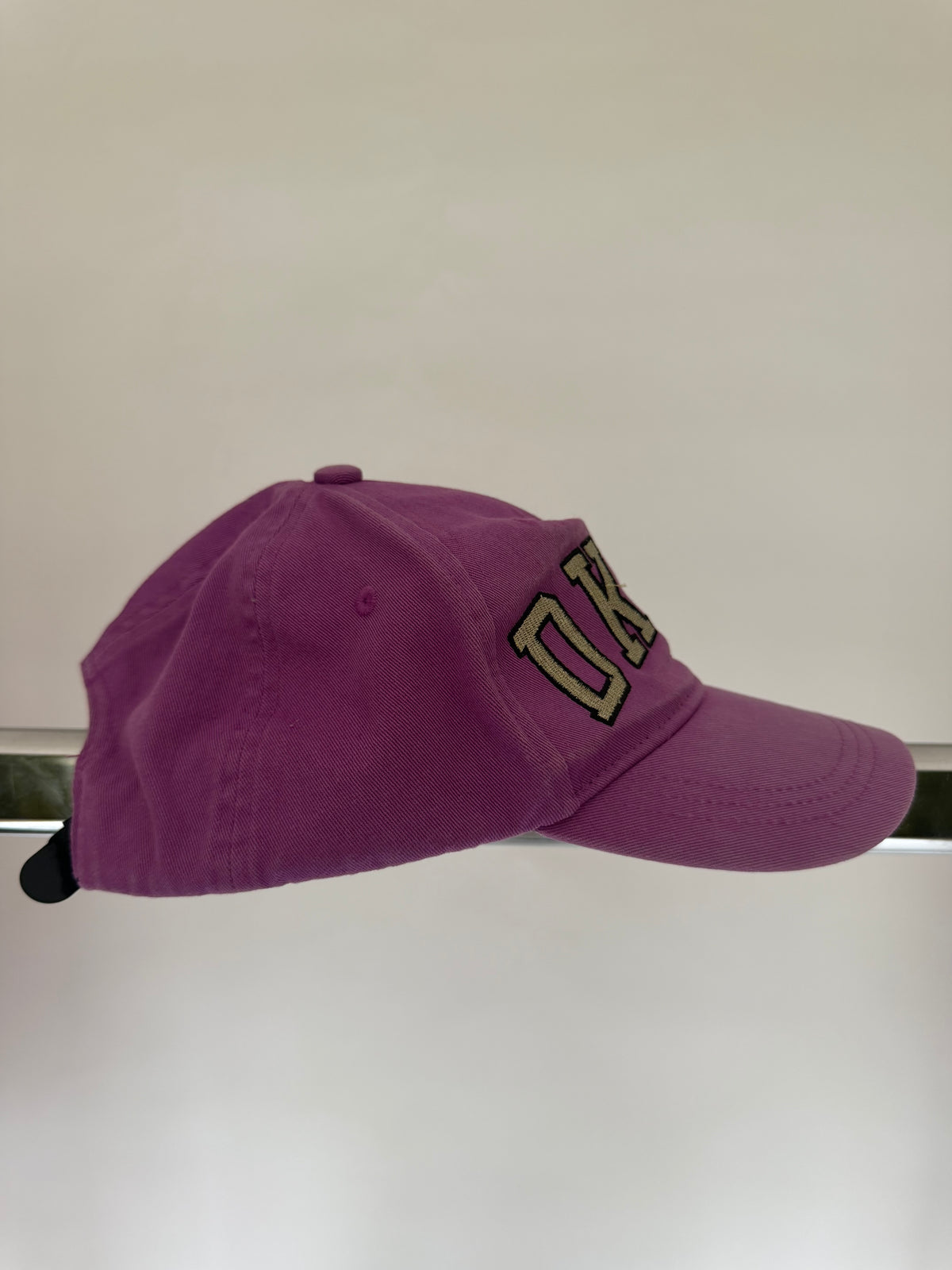 VINTAGE DKNY LOGO CAP