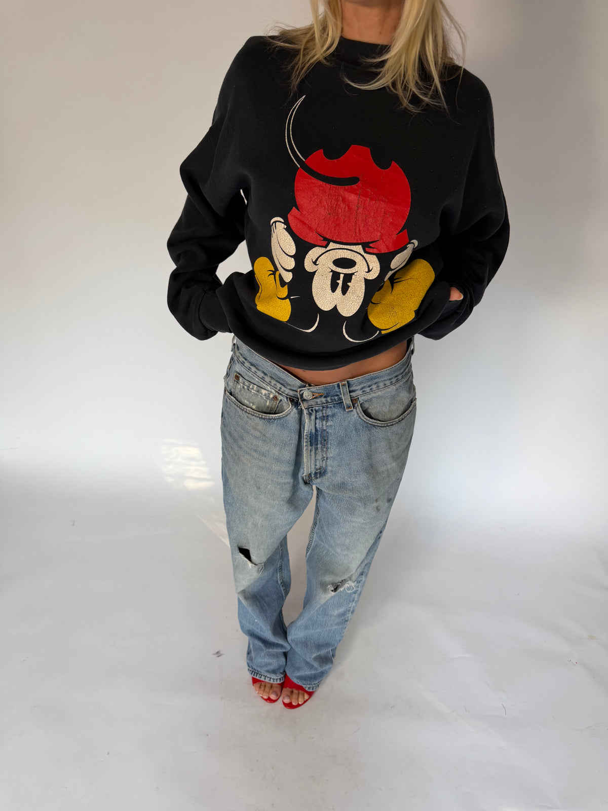 VINTAGE MICKEY MOUSE SWEATER