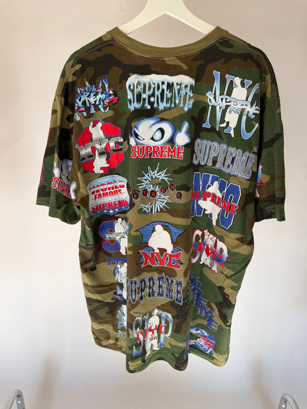 SUPREME CAMO GRAPHIC TEE