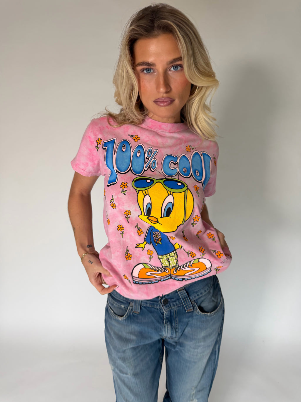 VINTAGE PINK TIE-DYE TWEETY GRAPHIC TEE