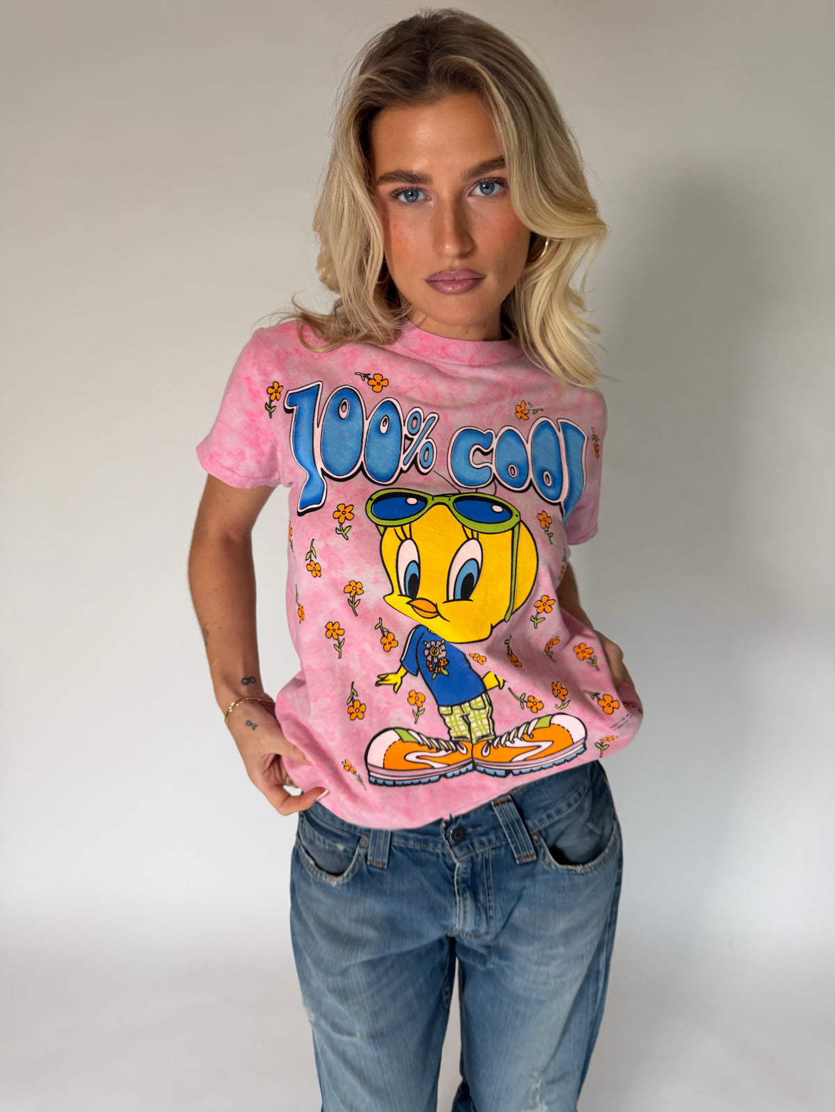 VINTAGE PINK TIE-DYE TWEETY GRAPHIC TEE