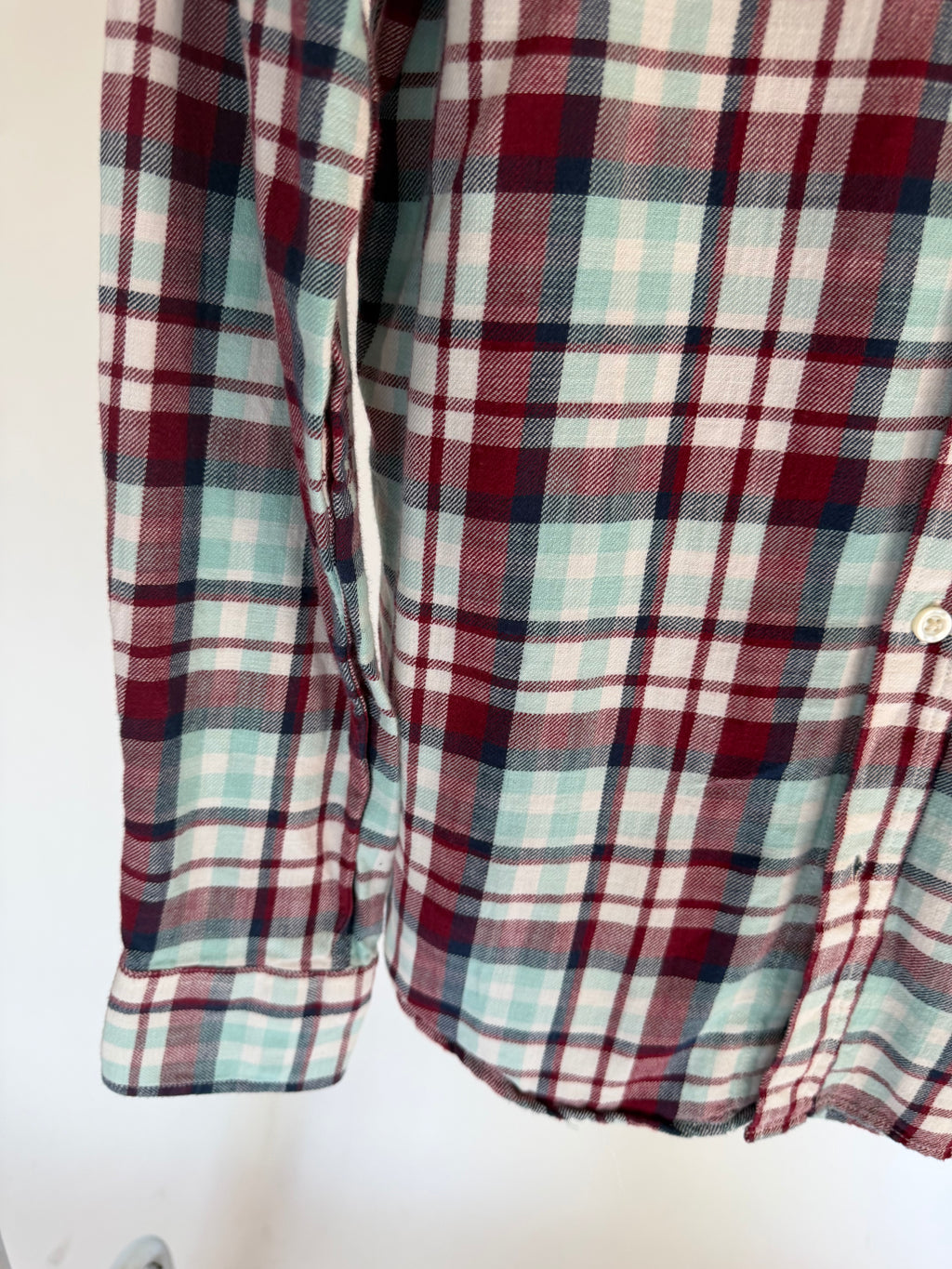 VINTAGE WHITE & BLUE PLAID FLANNEL