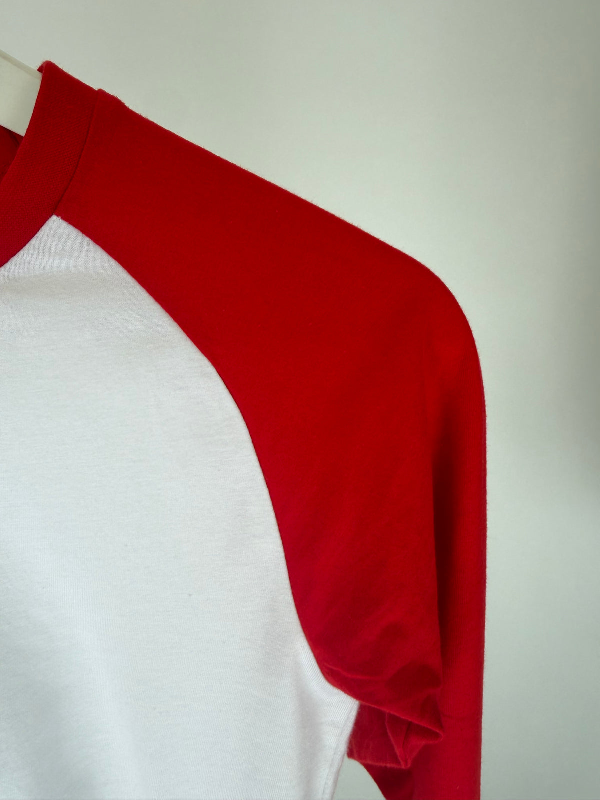 RED & WHITE RAGLAN LONGSLEEVE