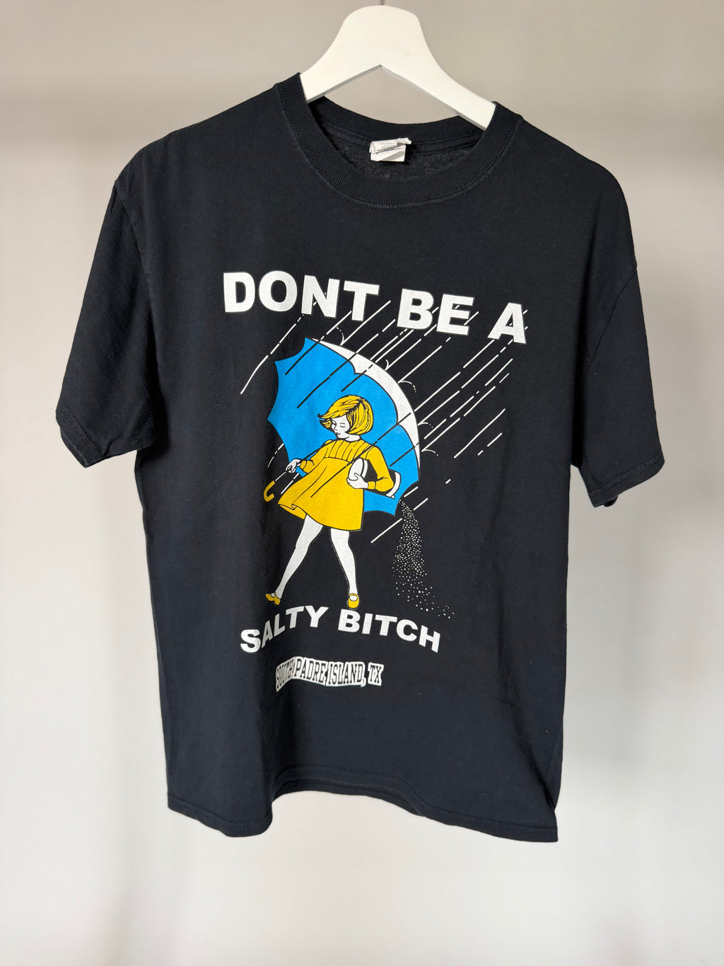 VINTAGE SALTY B* GRAPHIC TEE