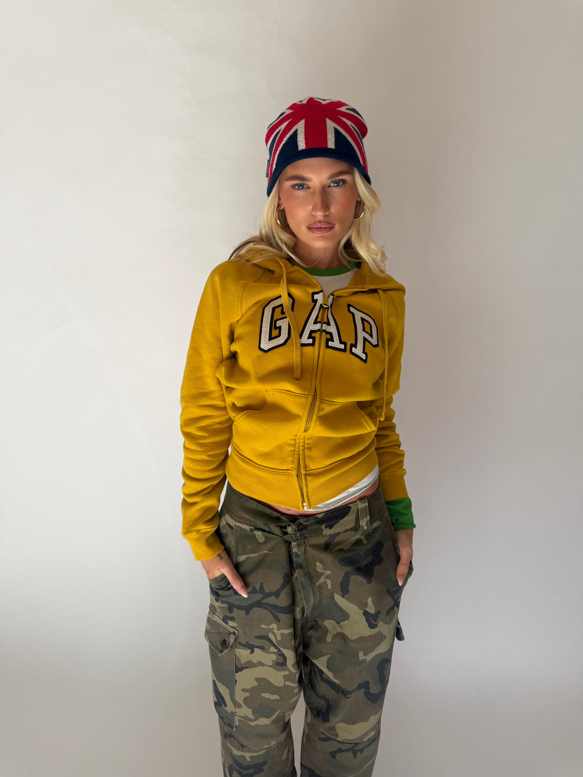 VINTAGE YELLOW GAP ZIP HOODIE