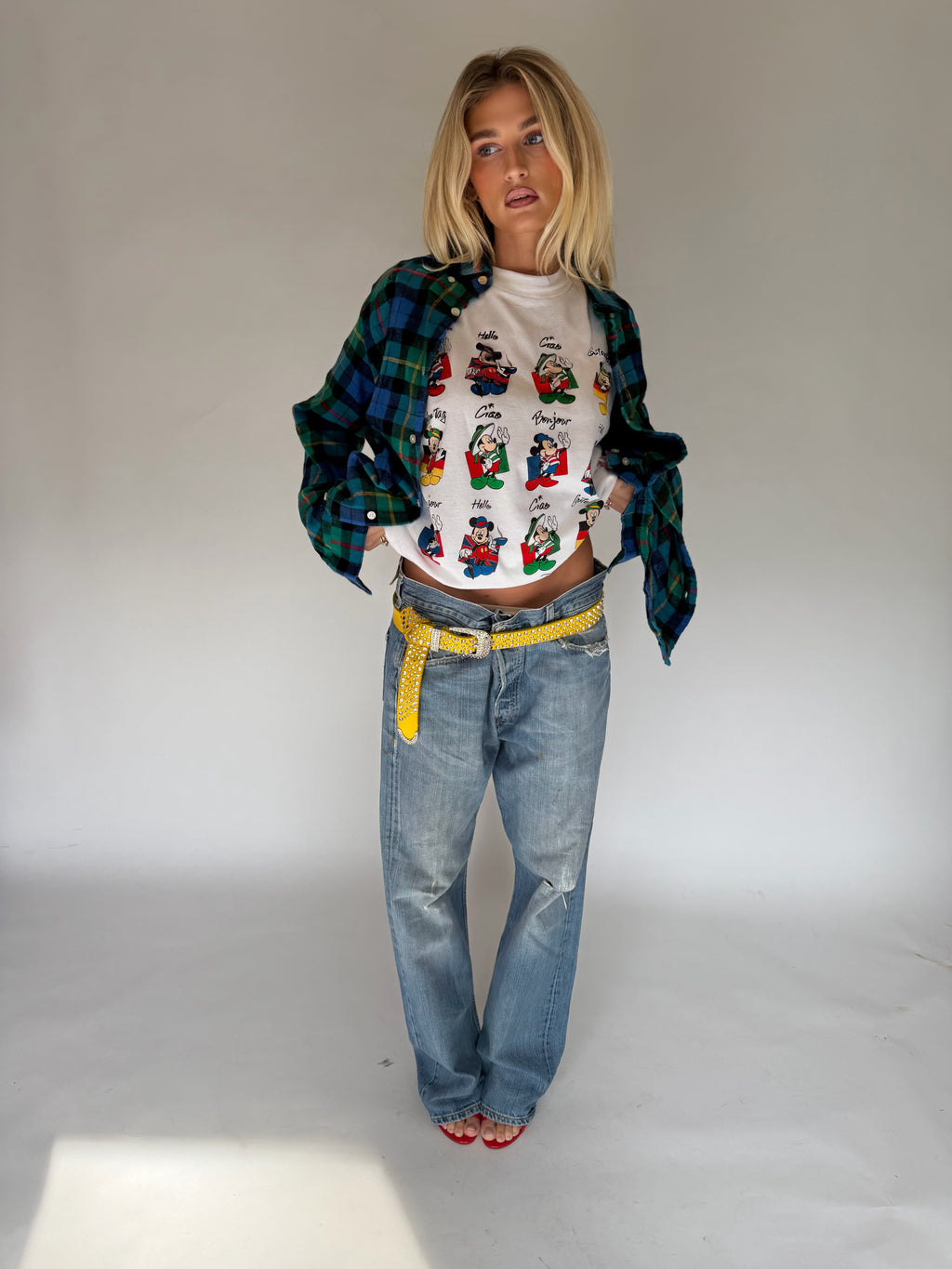 VINTAGE MICKEY AROUND THE WORLD TEE