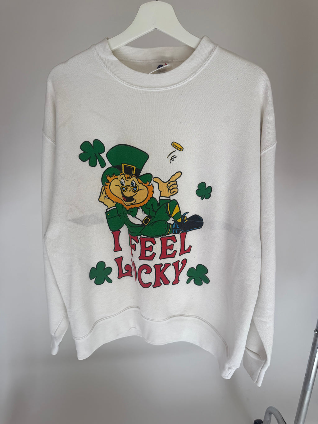VINTAGE I FEEL LUCKY SWEATSHIRT