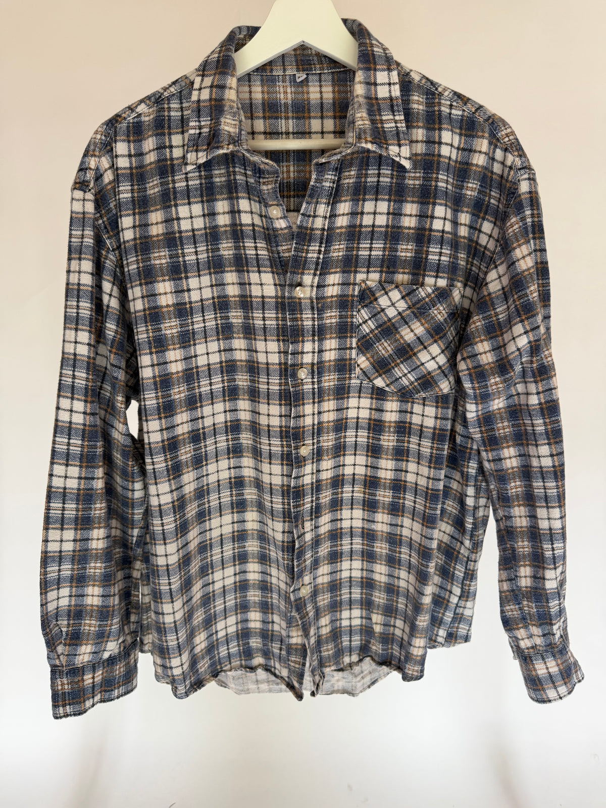 VINTAGE BLUE & WHITE PLAID FLANNEL SHIRT