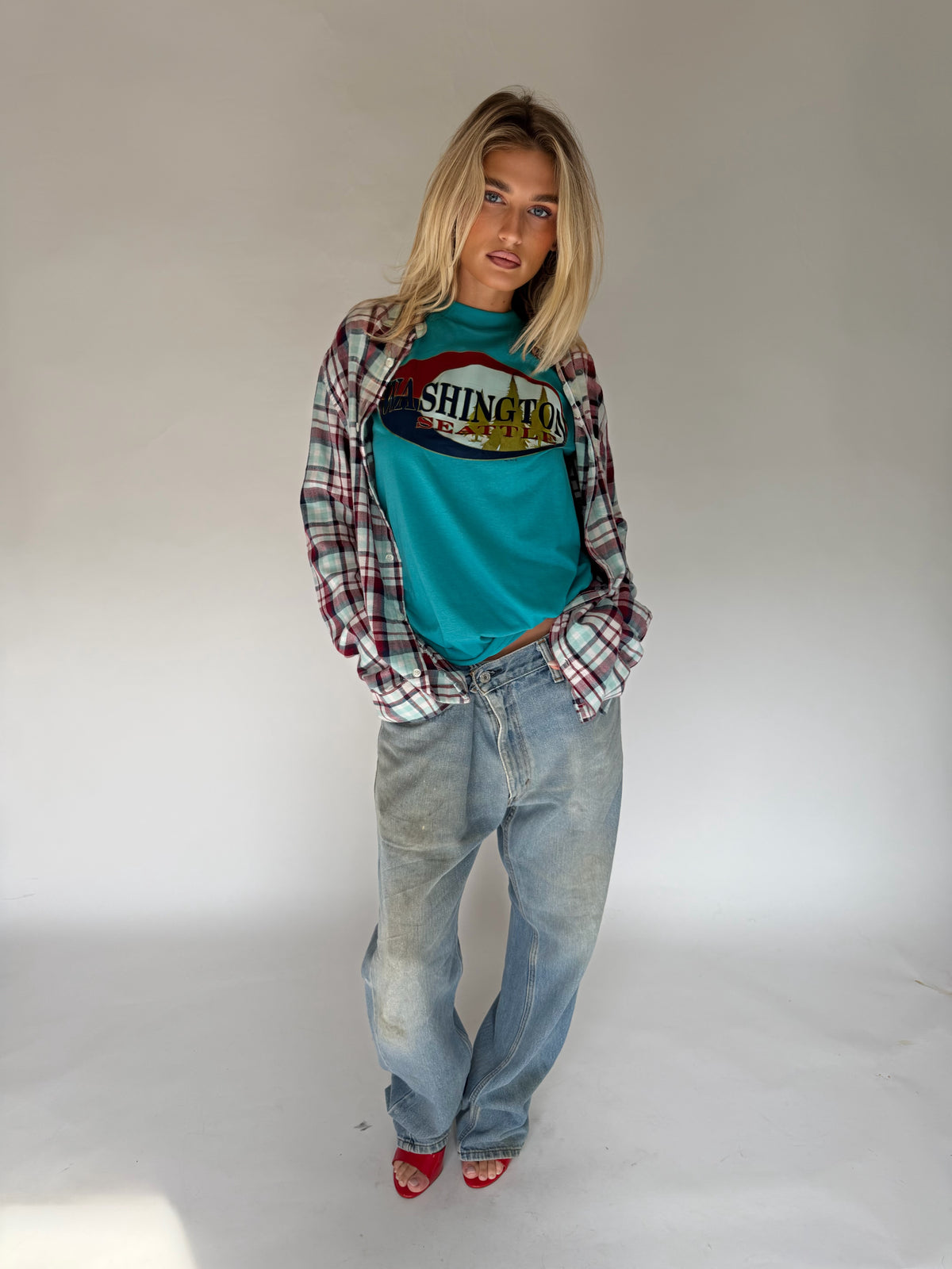VINTAGE WHITE & BLUE PLAID FLANNEL