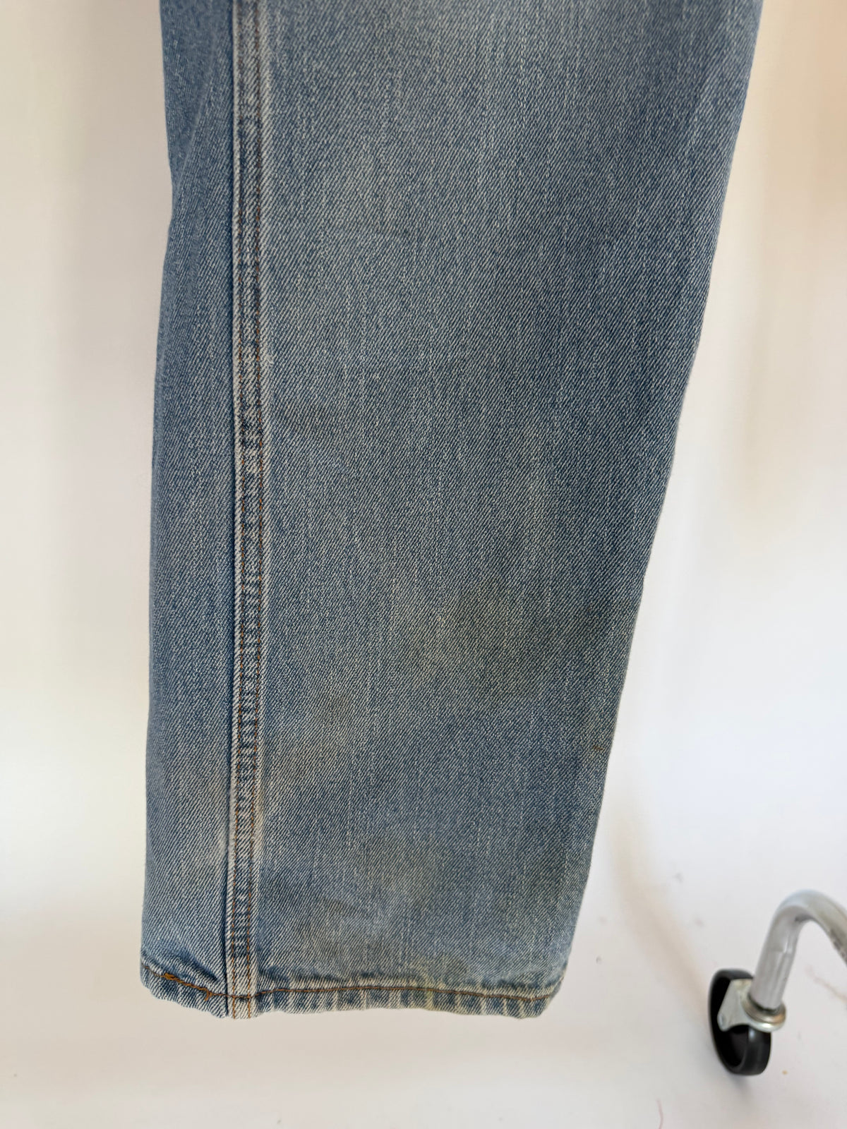 VINTAGE LEVI’S 505 JEANS