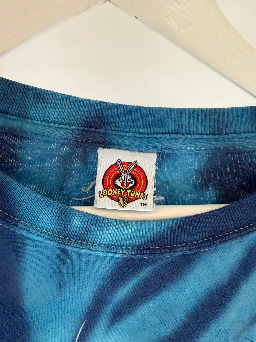 VINTAGE LOONEY TUNES TIE-DYE GRAPHIC TEE