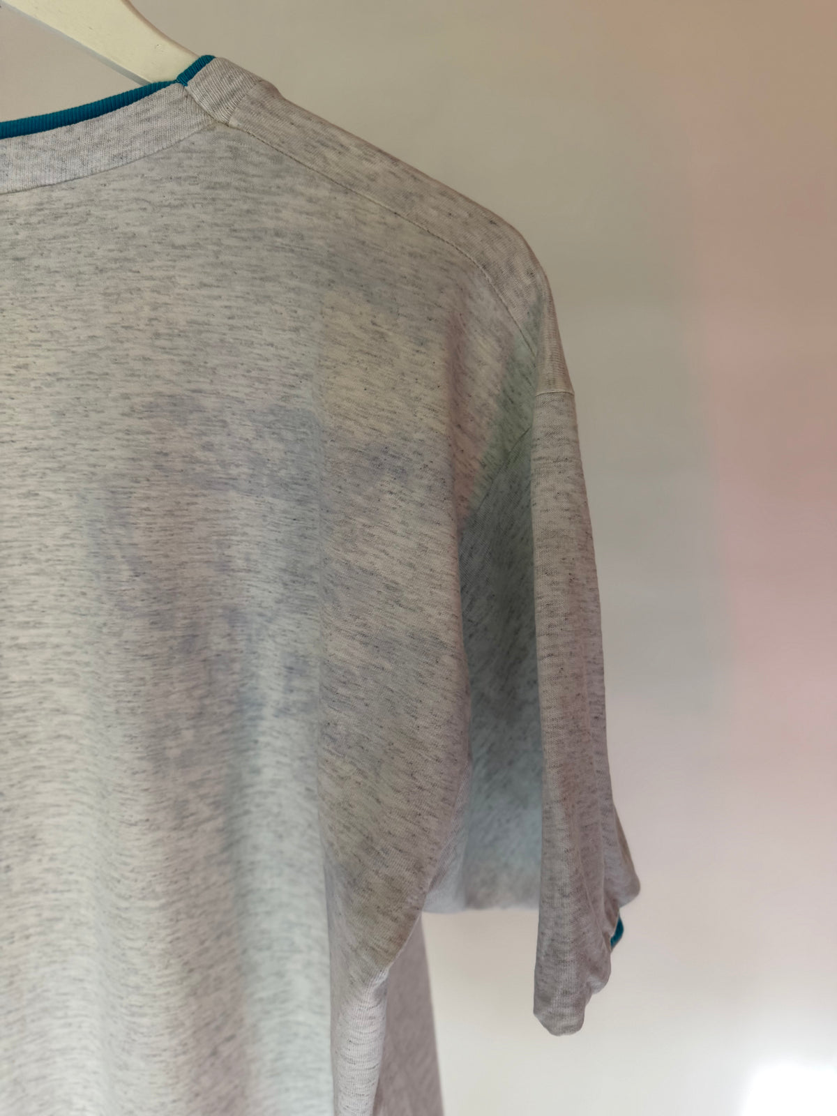 VINTAGE MR. RIGHT GRAPHIC TEE