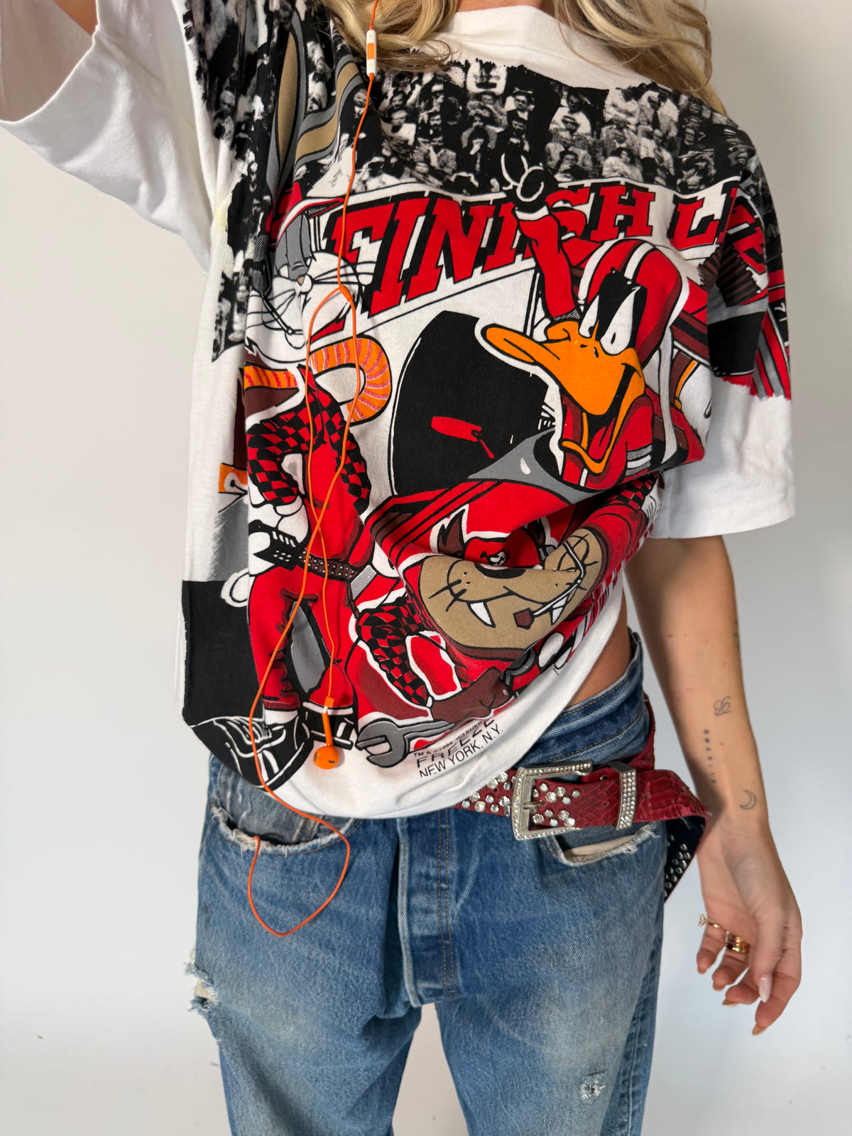 VINTAGE LOONEY TUNES ALL OVER PRINT TEE