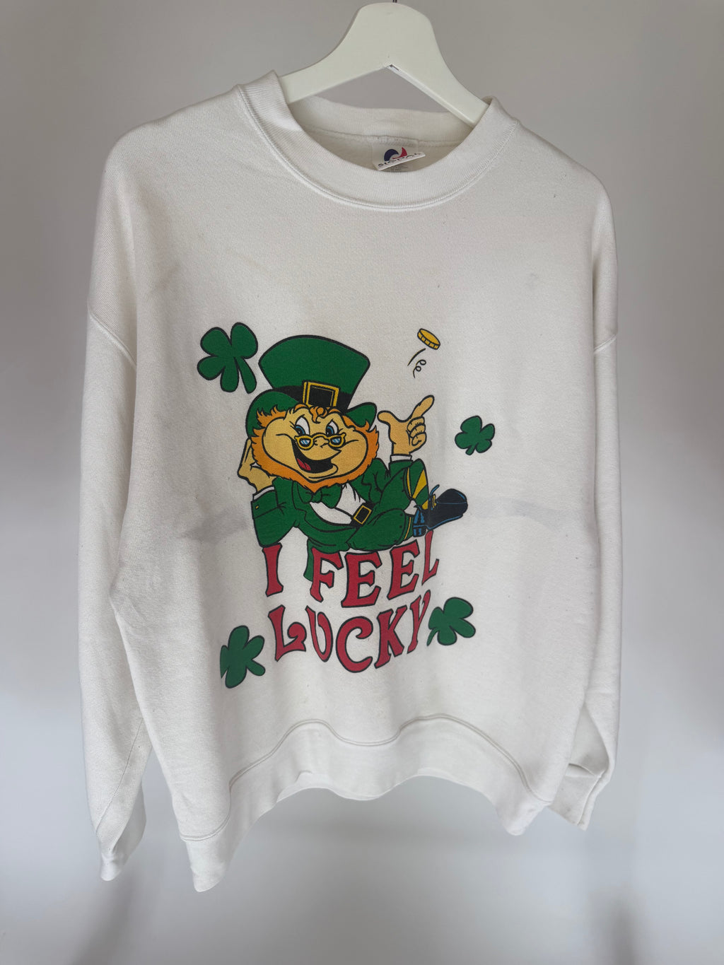 VINTAGE I FEEL LUCKY SWEATSHIRT