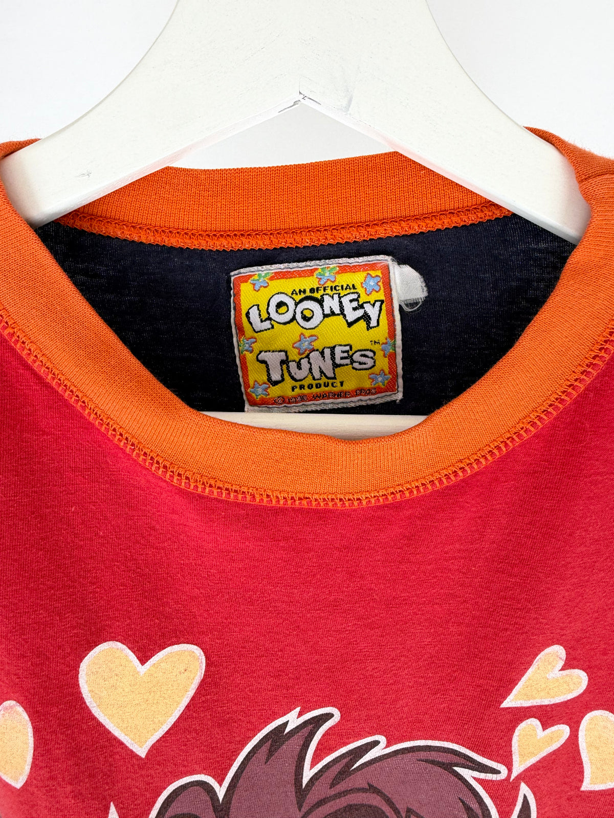 VINTAGE TAZ IN LOVE GRAPHIC TEE