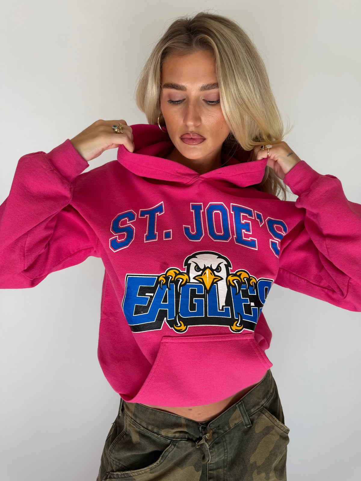 VINTAGE ST. JOE’S EAGLES PINK HOODIE