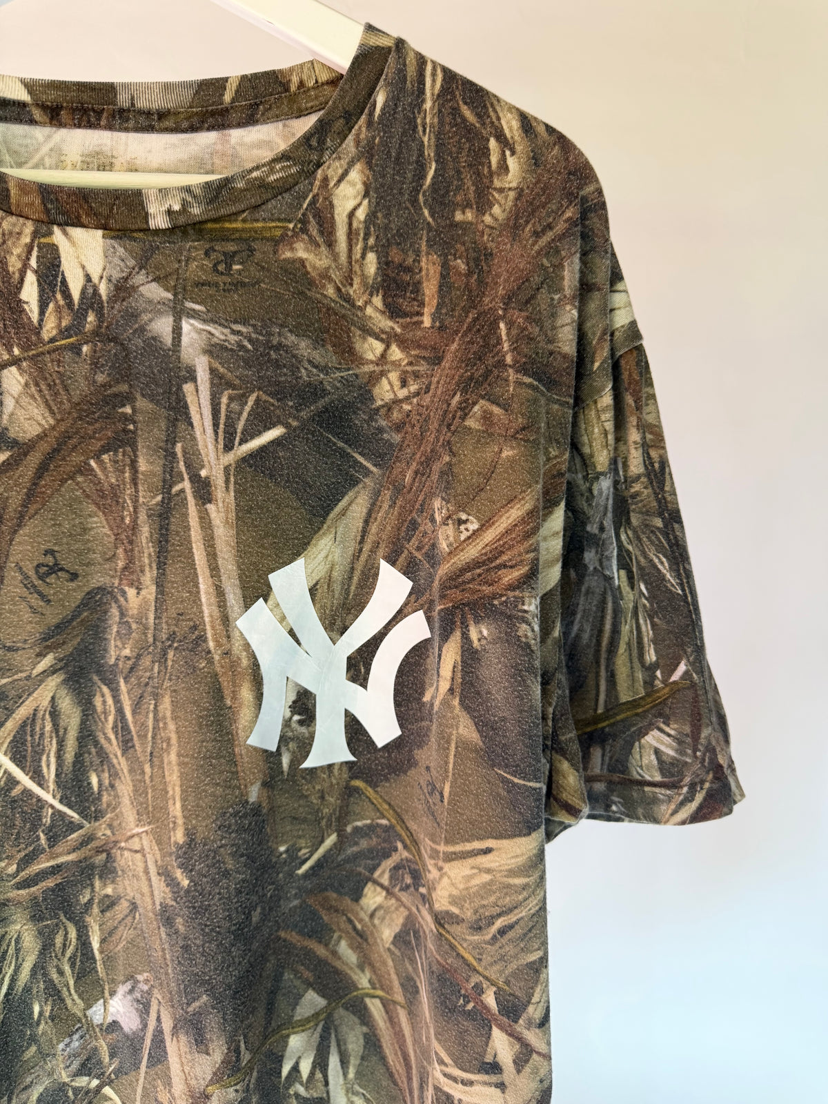 VINTAGE NY YANKEES CAMO TEE