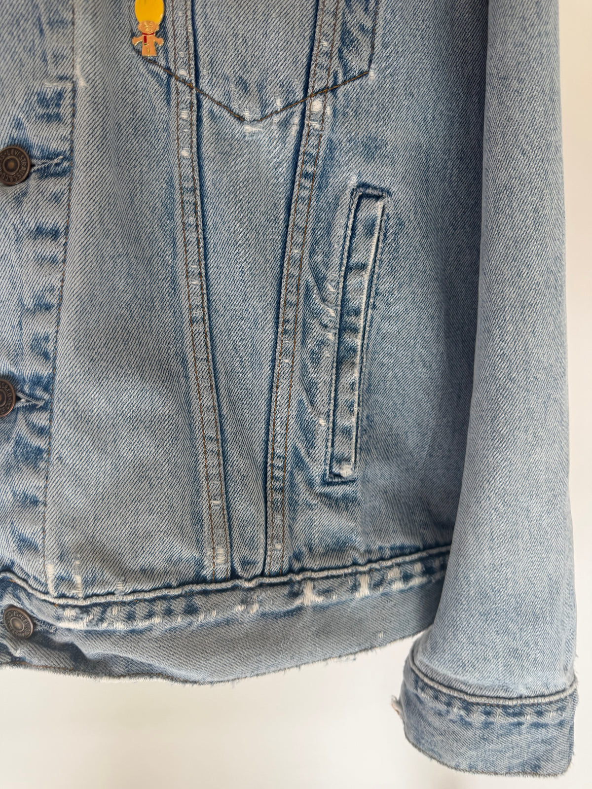 CUSTOMIZED DISTRESSED LEVI’S DENIM JACKET