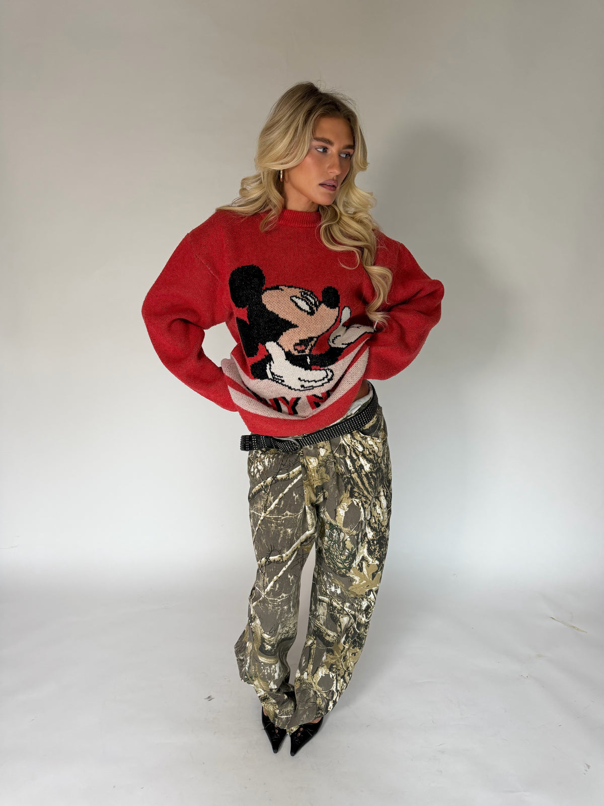 VINTAGE MICKEY MOUSE KNITTED SWEATER