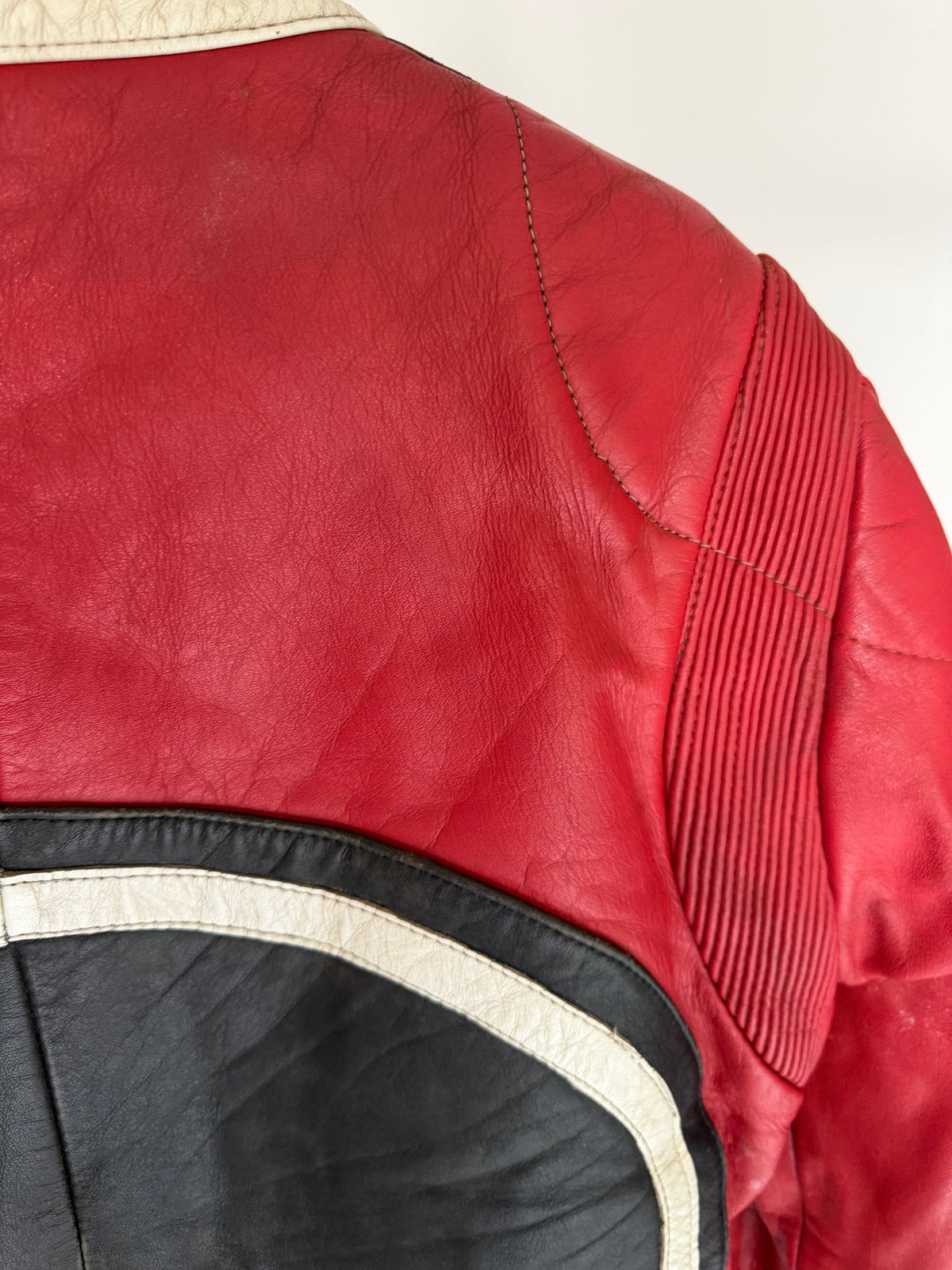VINTAGE LEATHER MOTORCYCLE BIKER JACKET