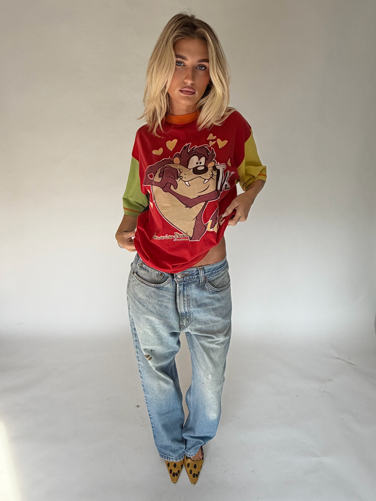 VINTAGE TAZ IN LOVE GRAPHIC TEE