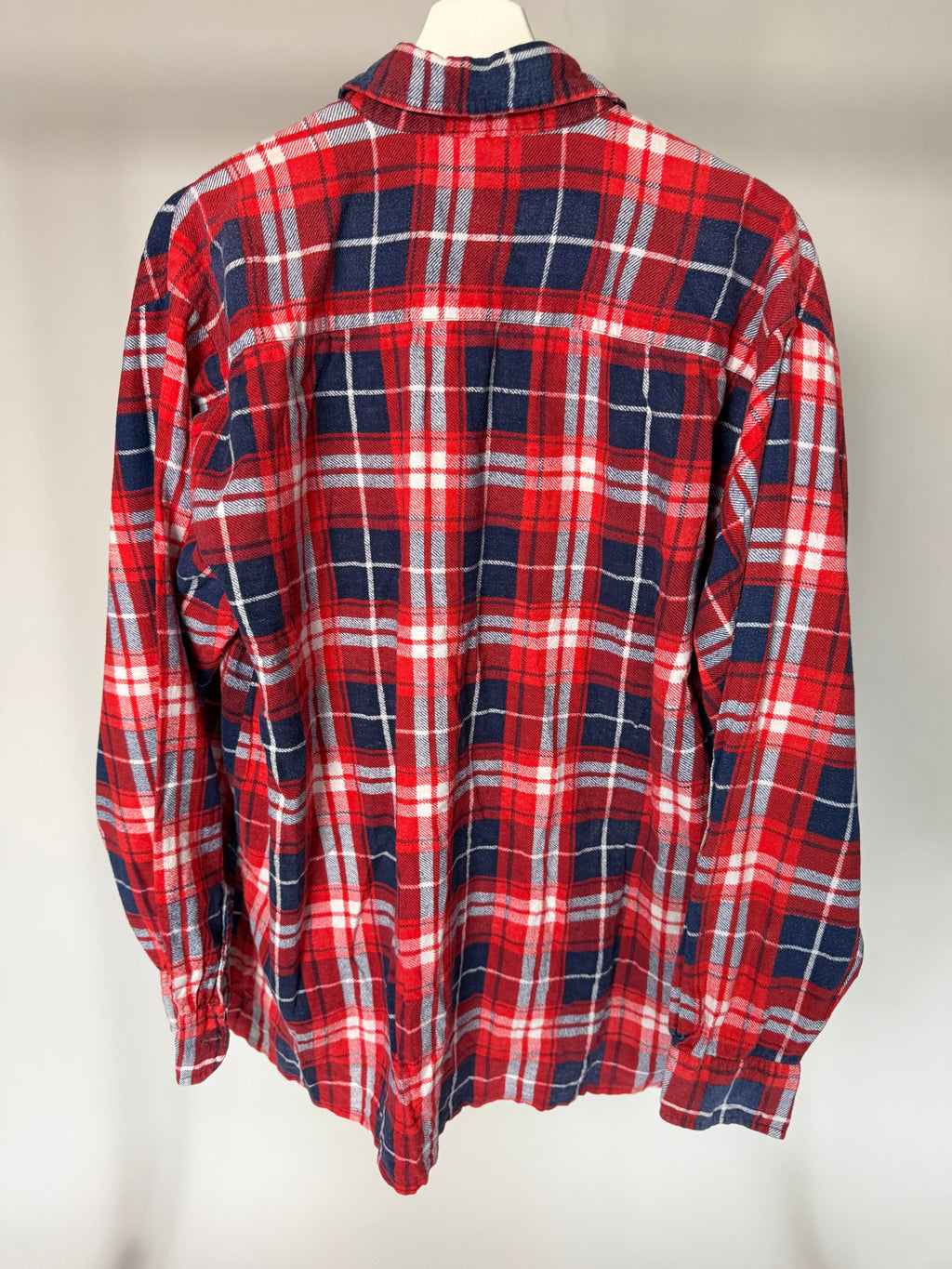VINTAGE RED & BLUE PLAID FLANNEL SHIRT