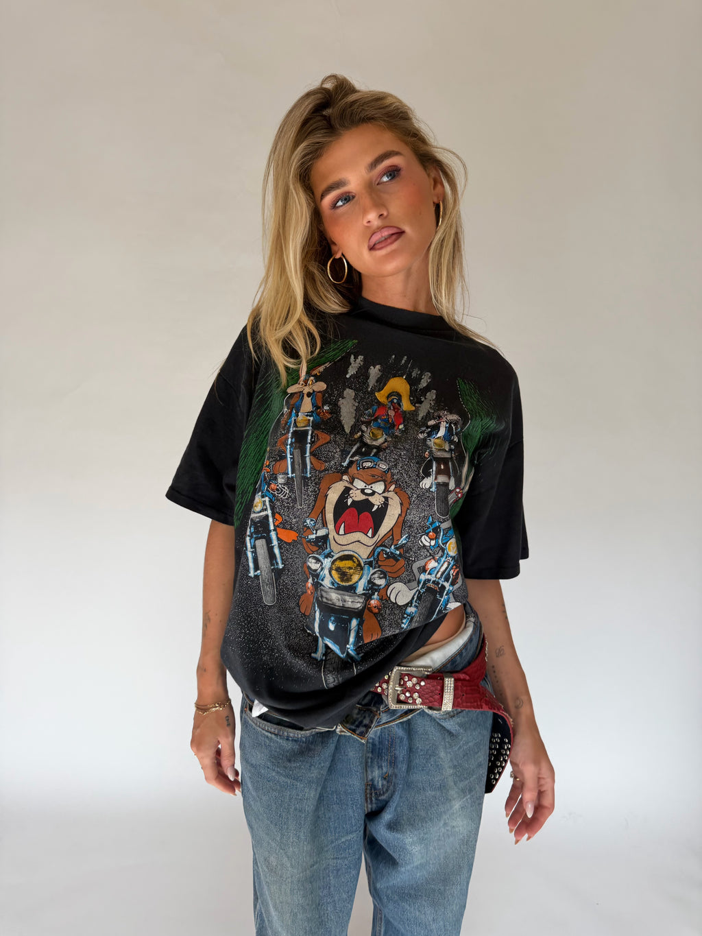 VINTAGE LOONEY TUNES BIKER TEE
