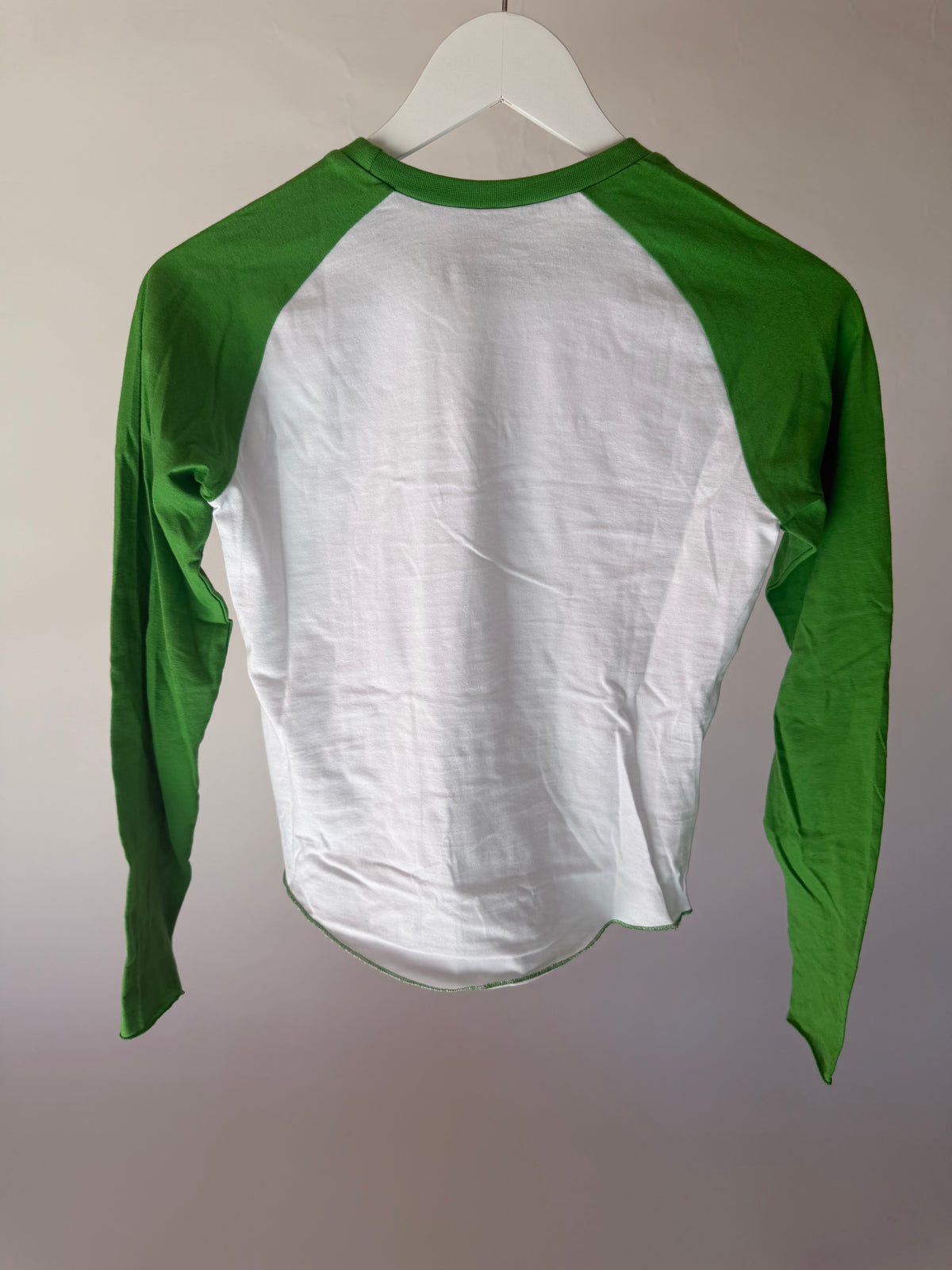 GREEN & WHITE RAGLAN LONGSLEEVE