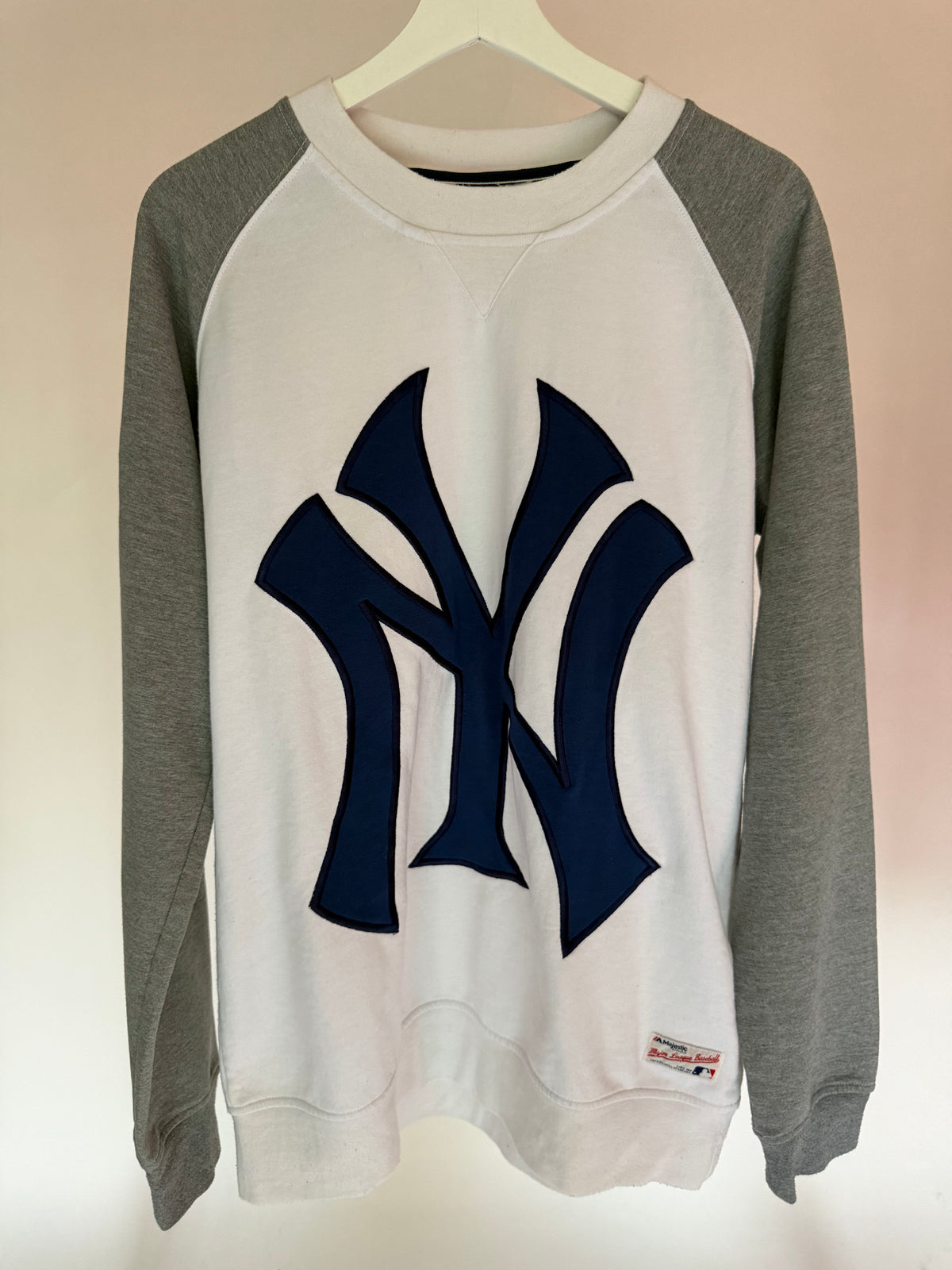 VINTAGE NEW YORK YANKEES SWEATSHIRT