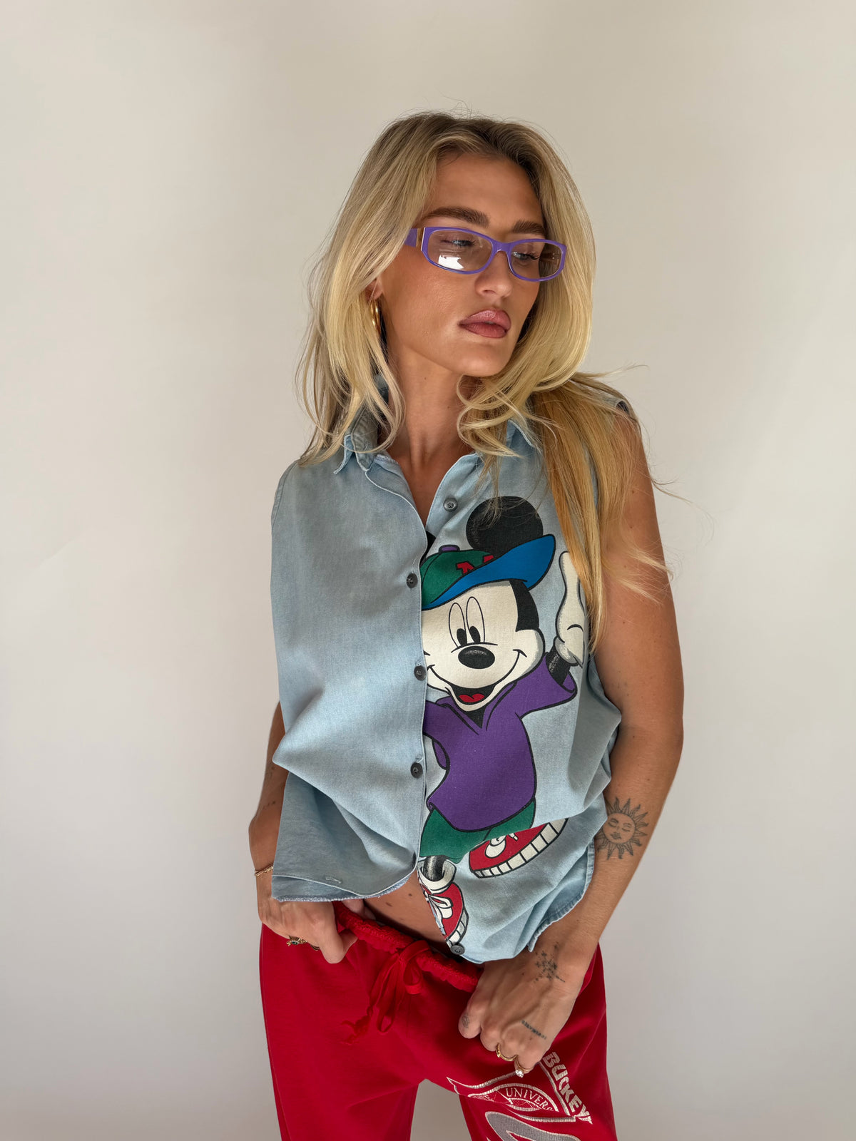 VINTAGE MICKEY SLEEVELESS DENIM SHIRT