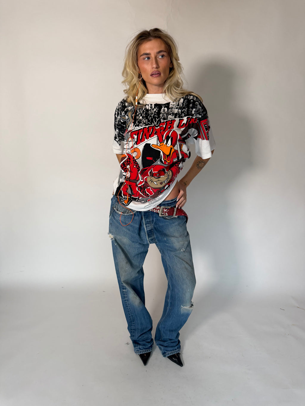 VINTAGE LOONEY TUNES ALL OVER PRINT TEE