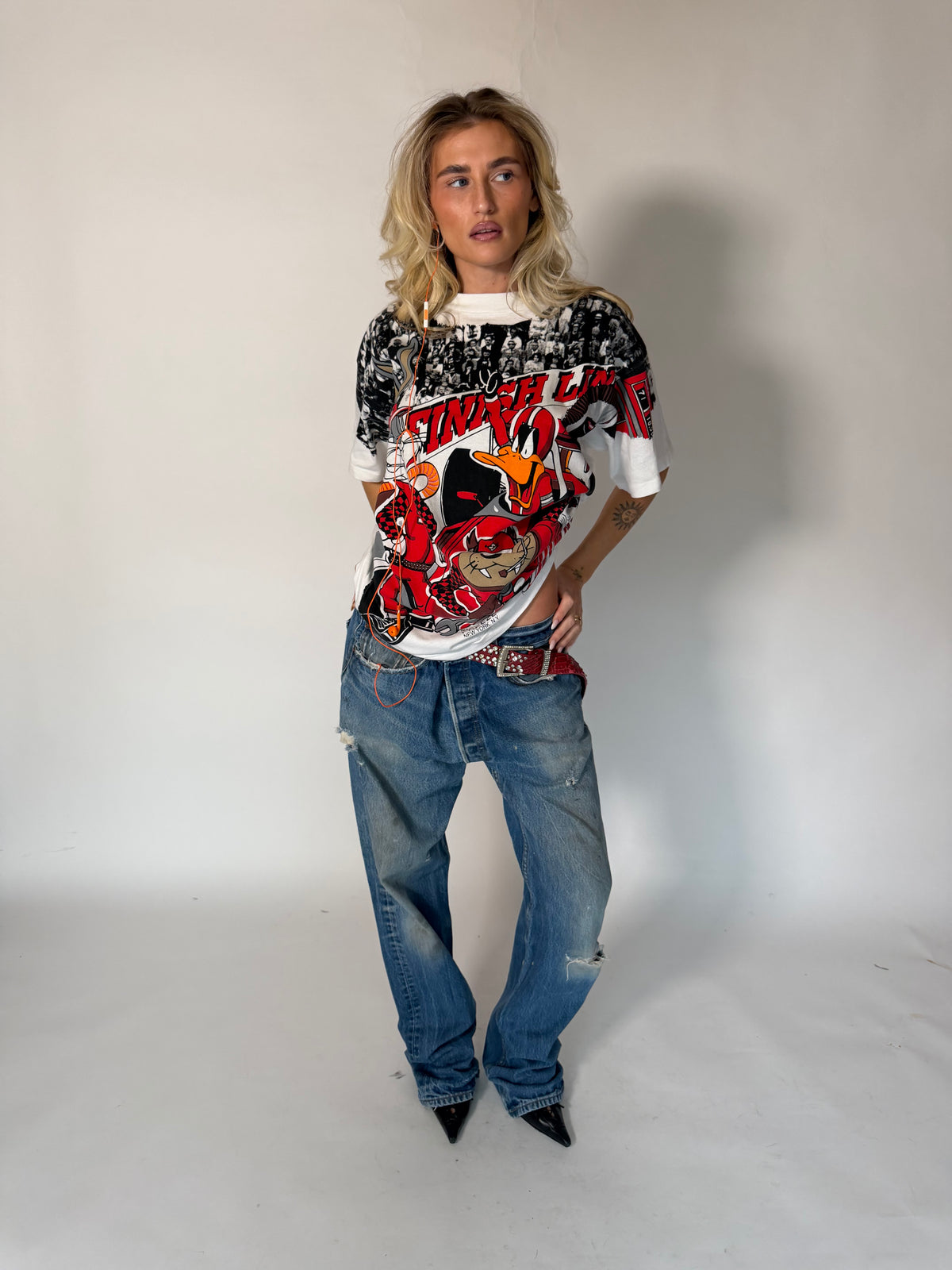 VINTAGE LOONEY TUNES ALL OVER PRINT TEE