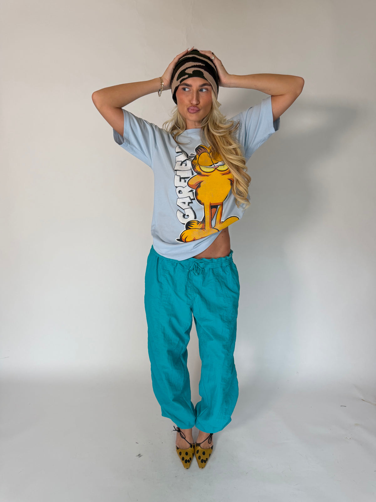 VINTAGE GARFIELD GRAPHIC TEE