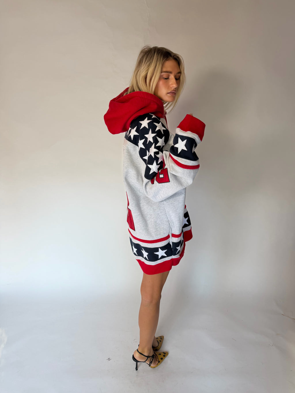 SUPREME STARS HOODIE