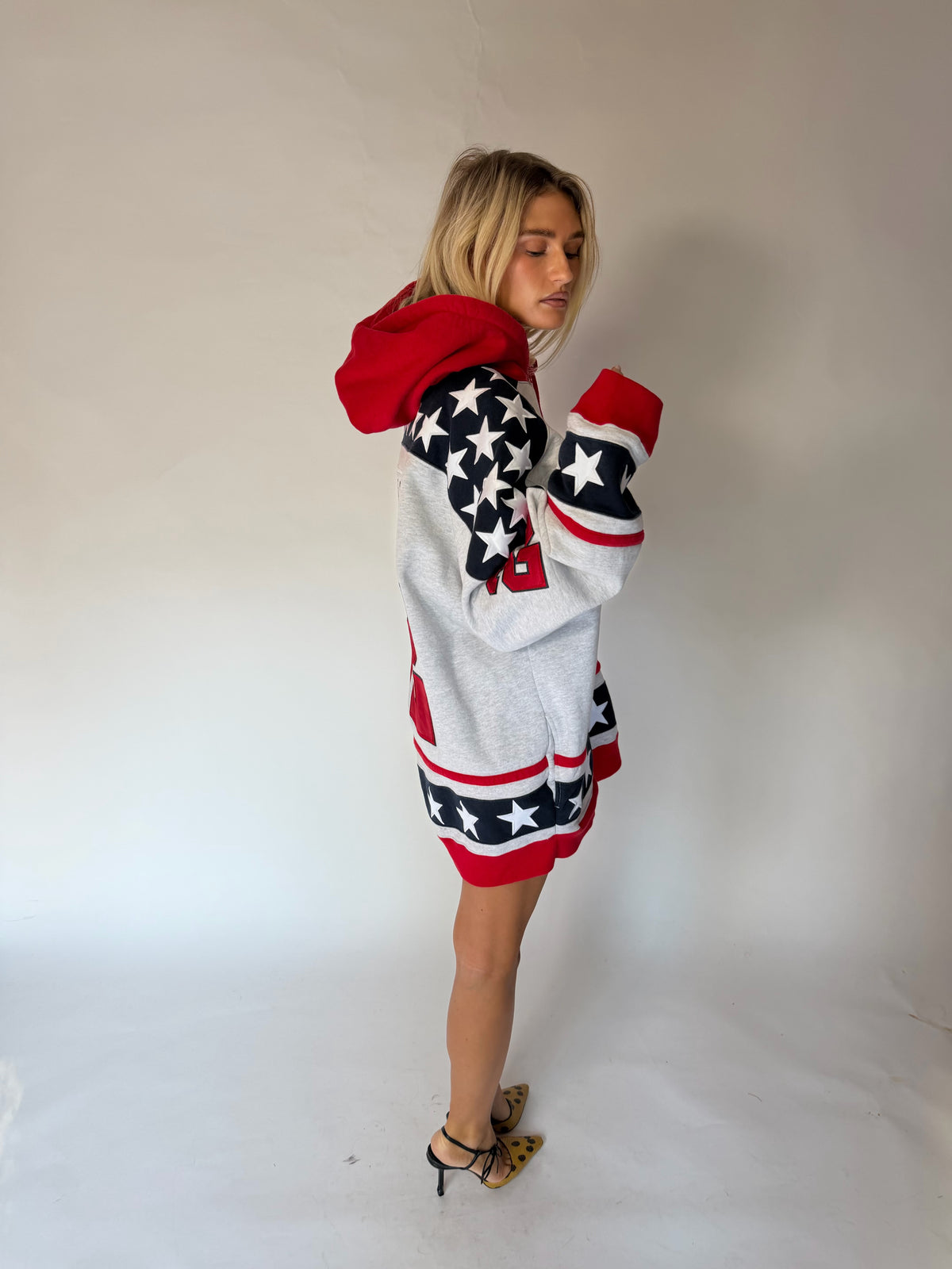 SUPREME STARS HOODIE