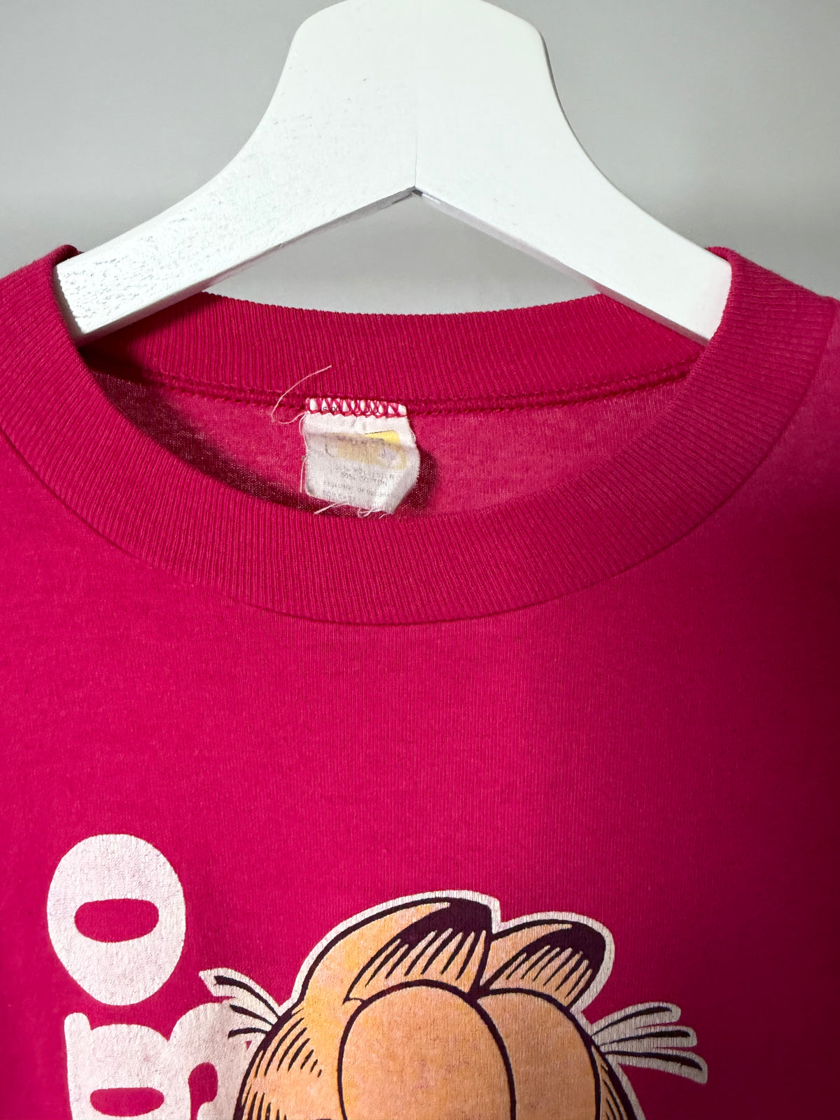 VINTAGE PINK GARFIELD CHICAGO GRAPHIC TEE