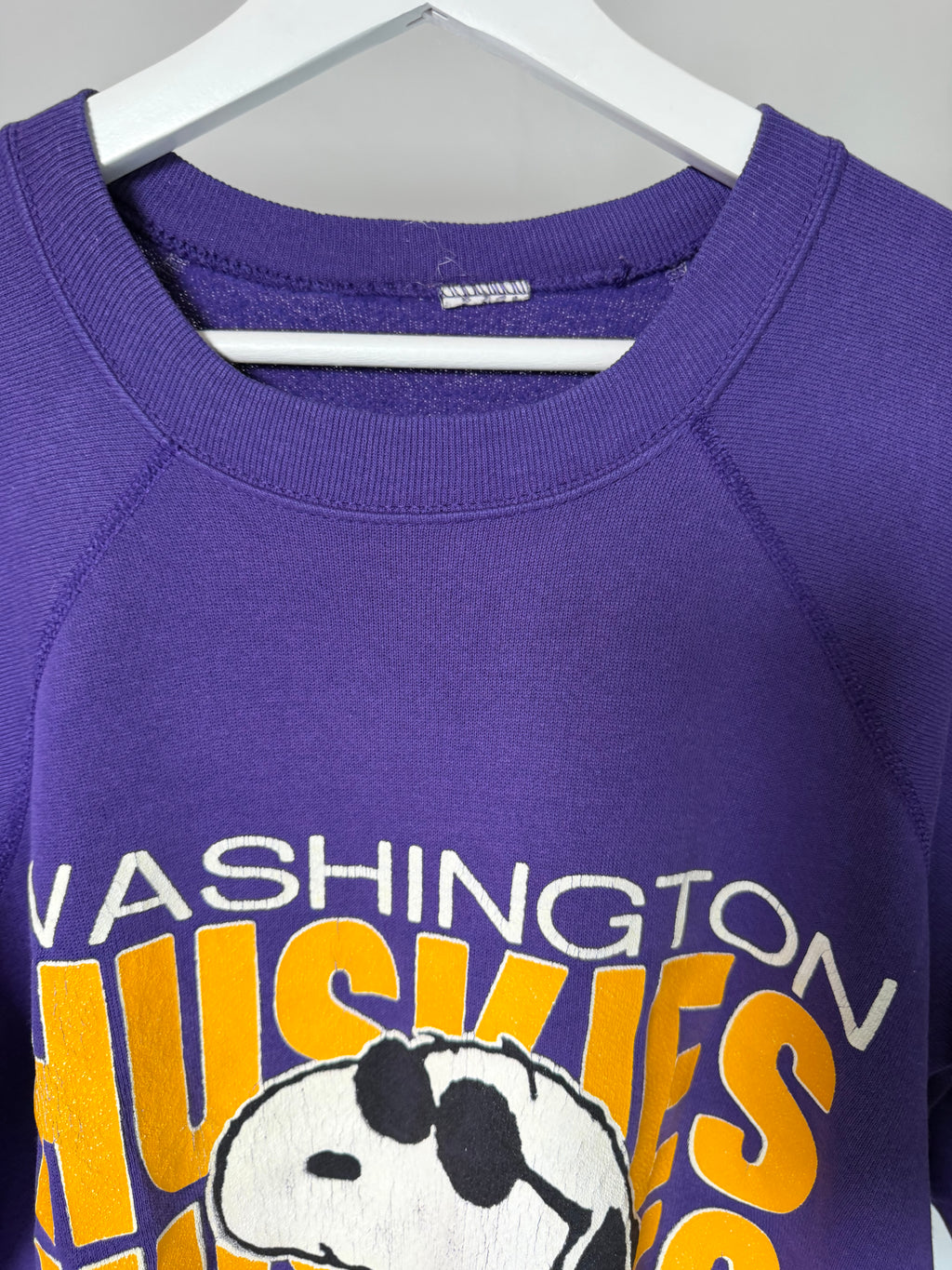 VINTAGE PURPLE SNOOPY WASHINGTON HUSKIES SWEATER